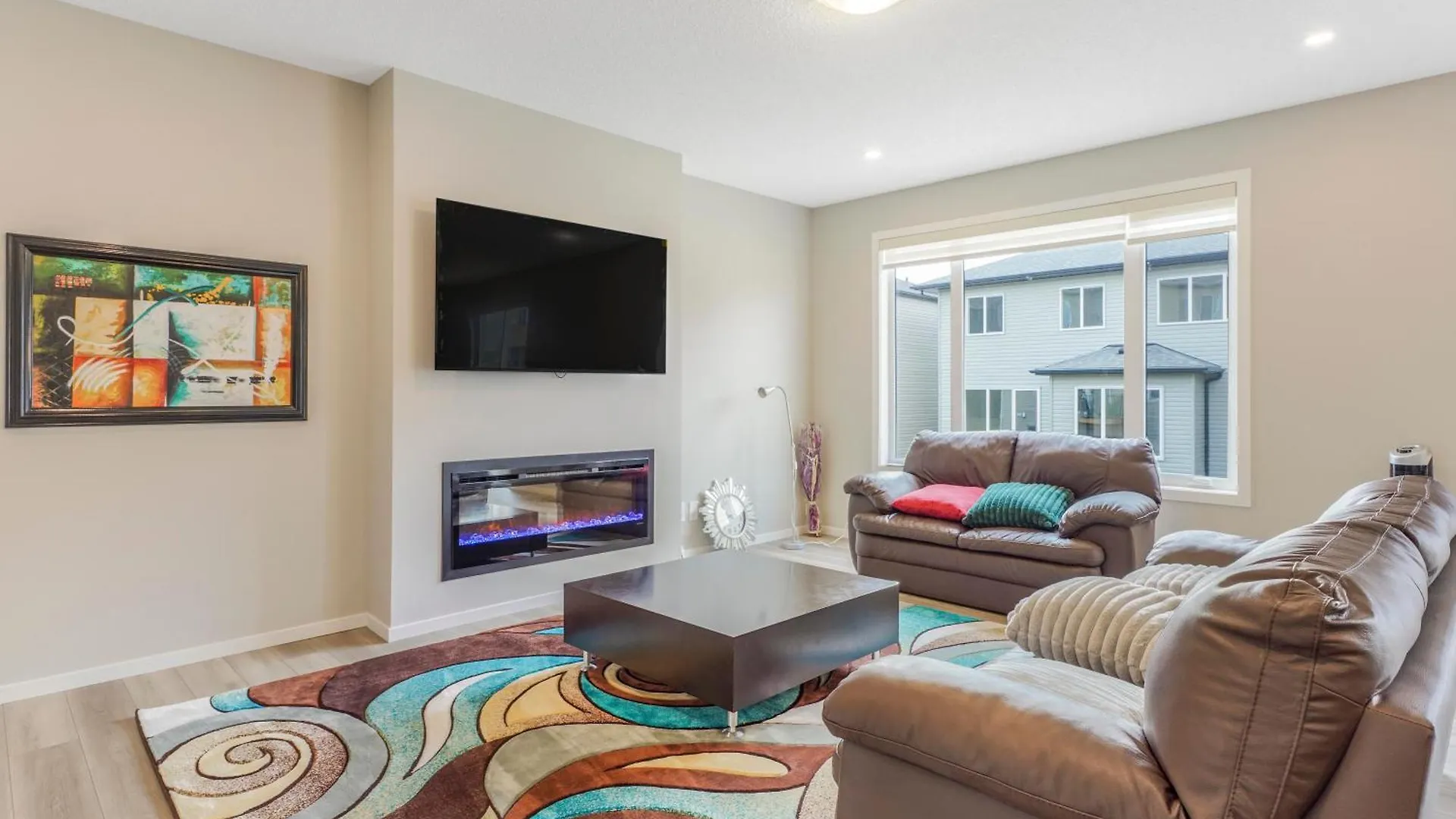 A Cozy 3 Bedroom New House With 2 Living Rooms Edmonton Apartment